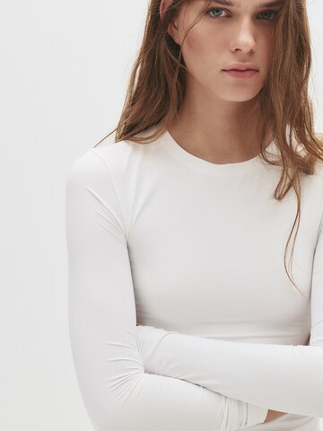 Pull&Bear Paita värissä valkoinen