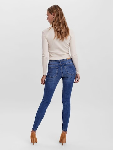 VERO MODA regular Jeans i blå