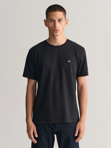 T-Shirt GANT en noir : devant