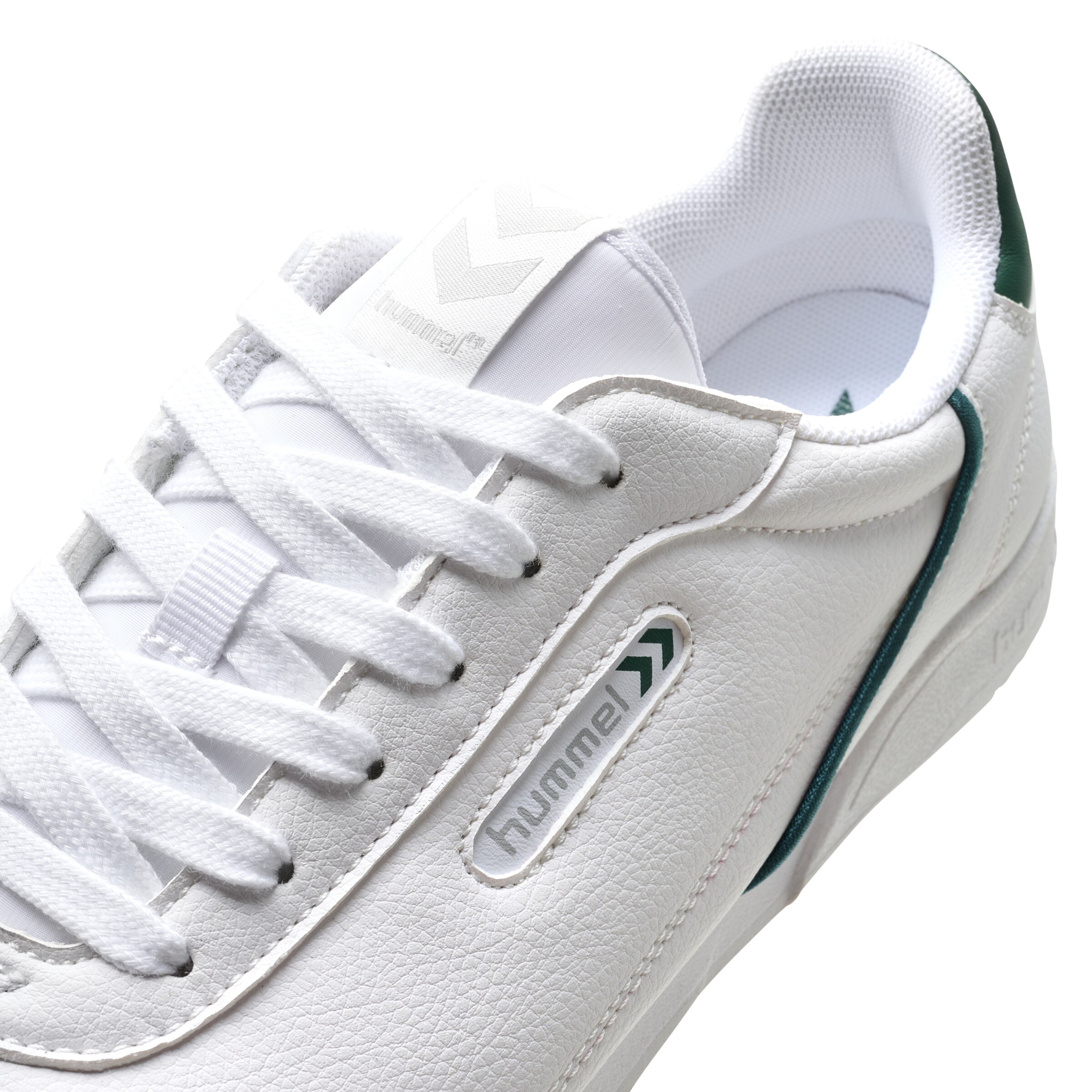 Hummel Platform trainers 'Forli' in White