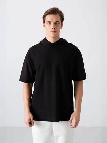 Tommy Life Shirt in Black