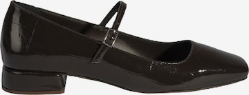 Desa Classic Flats in Brown: front