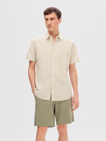 SELECTED HOMME Regular fit Overhemd in Beige: voorkant