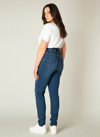 BASE LEVEL CURVY Slim fit Jeggings 'Tessa' in Blue