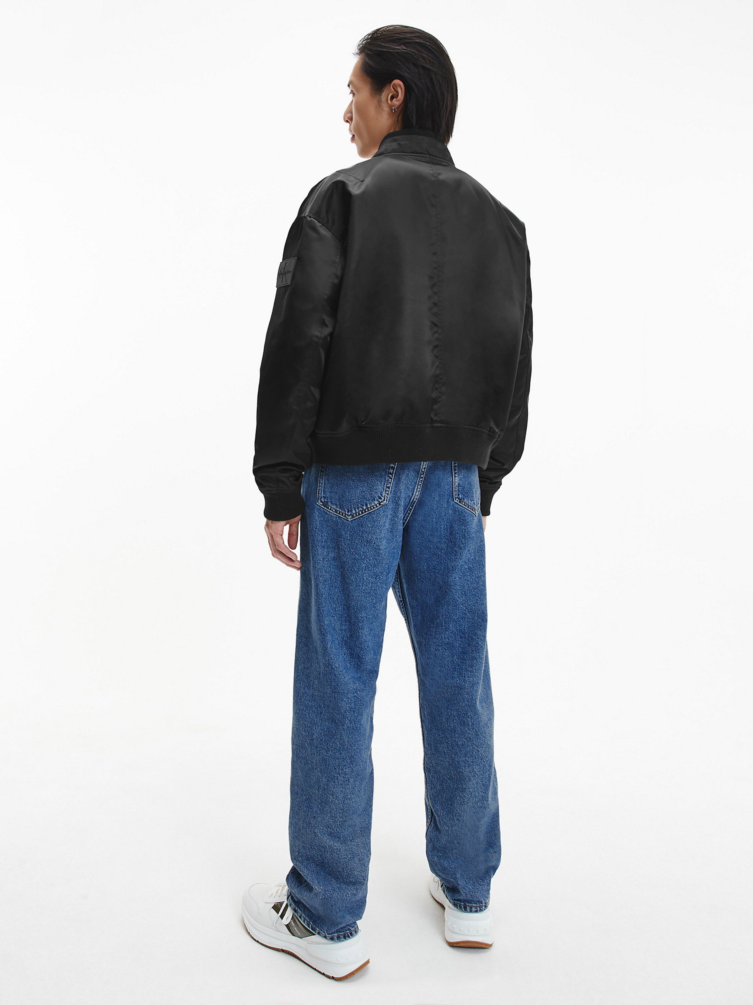 Männer Jacken Calvin Klein Jeans Übergangsjacke in Schwarz - FZ34471 Männer Jacken Calvin Klein Jeans Übergangsjacke in Schwarz - FZ34471