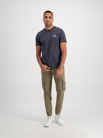 ALPHA INDUSTRIES Tapered Cargo Pants in Grey