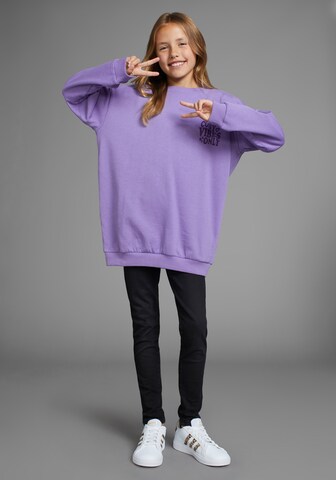 Kidsworld Sweatshirt in Purple