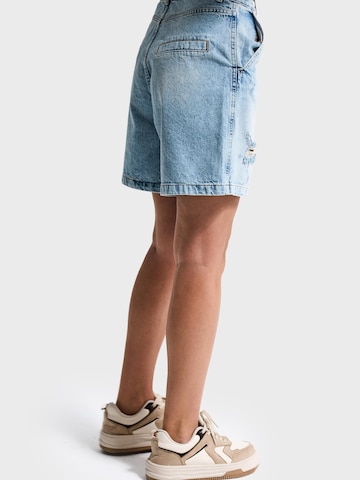 IT'S BASIC Regular Jeans 'BERMUDA DENIM SHORT' in Blauw