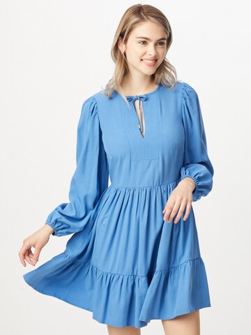 Robe Closet London en bleu : devant