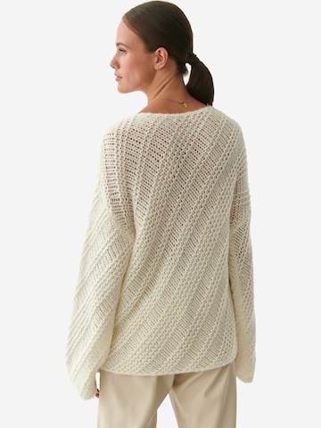 TATUUM Sweater 'Kesta' in White