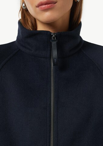 comma casual identity Cape in Blau