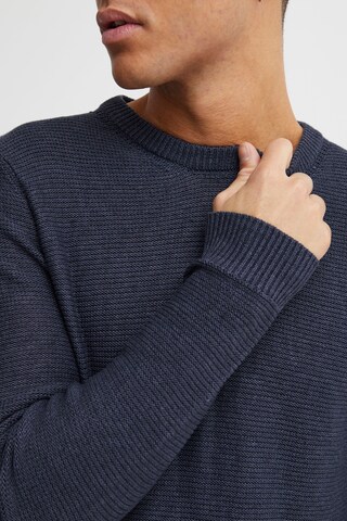 11 Project - Pullover em azul