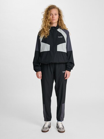 Hummel Tapered Broek in Zwart