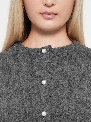 ONLY Cardigan 'ONLISABELLA' i grå