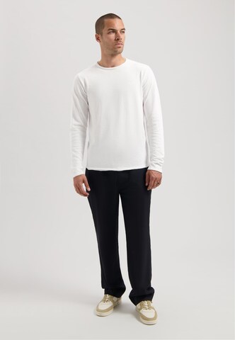 Dstrezzed Sweater in White