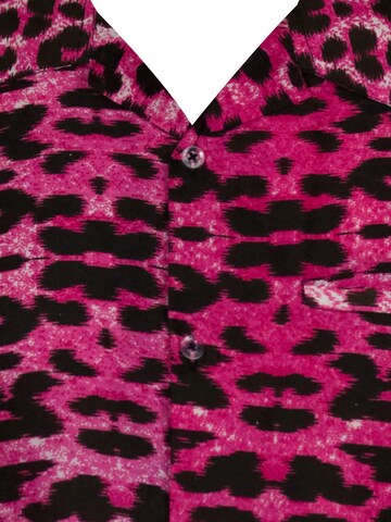 Regular fit Camicia 'Leopard' di King Kameha in rosa