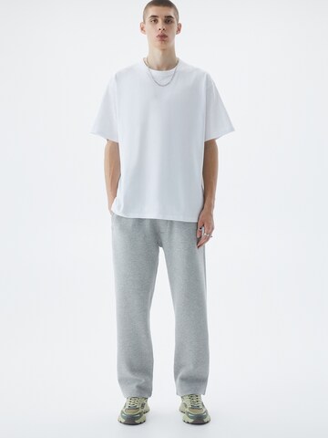 Pull&Bear Regular Trousers in Grey