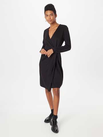 Robe COMMA en noir : devant