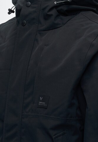 Parka mi-saison 'Kylian' Vintage Industries en noir