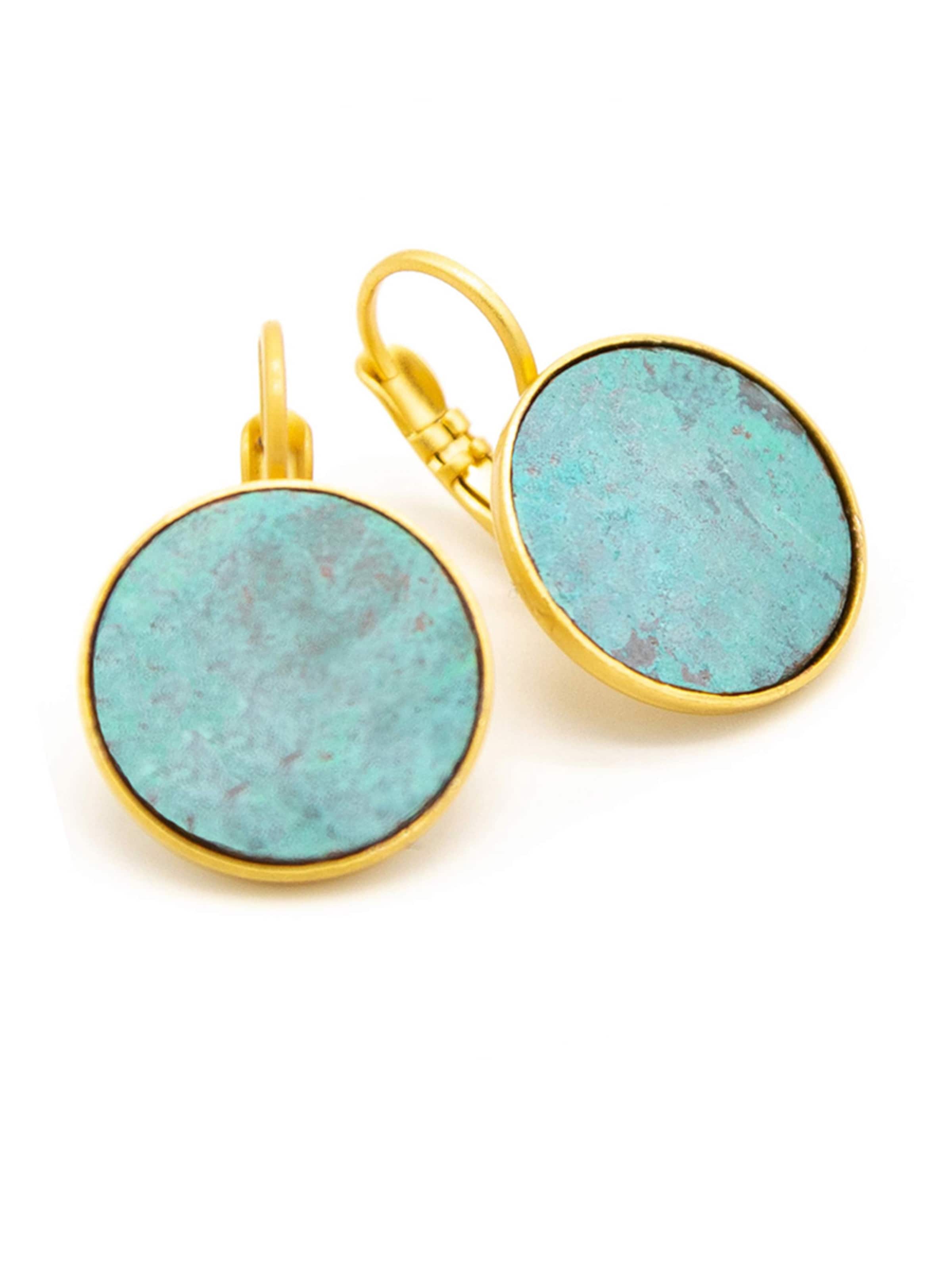 Sergio Engel Ohrringe 'Patina Ohrring 01 Vergoldete Edelstahlhänger mit farbig patiniertem Metalllättchen'‌‌‌‌ in Blau: Vorderseite