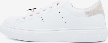 TOMMY HILFIGER Sneakers in White