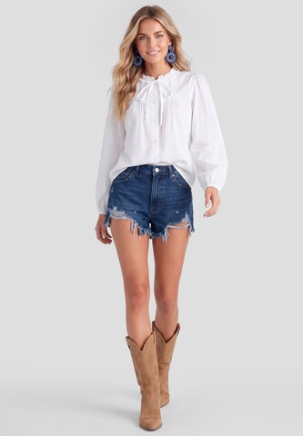 IZIA - Blusa en blanco