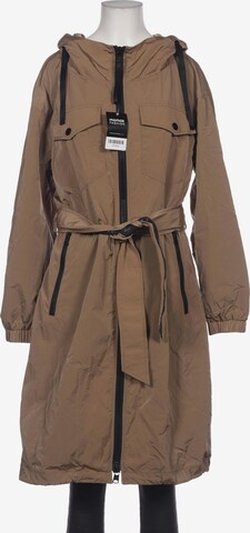 Beaumont Jacket & Coat in S in Brown: front