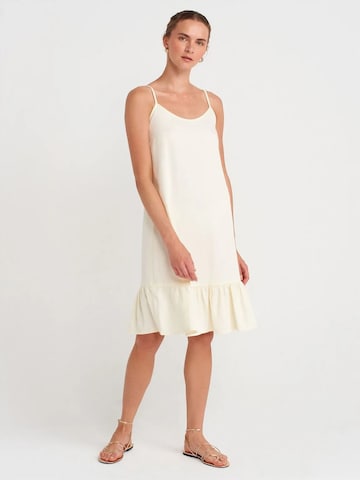 Dilvin - Vestido em bege