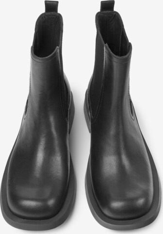 CAMPER Chelsea Boots in Schwarz