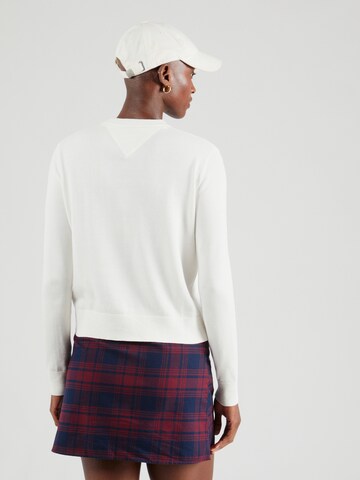 Tommy Jeans Sweater 'ESSENTIAL' in White