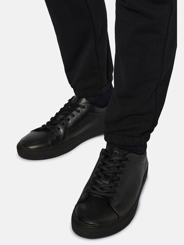 Boggi Milano Sneakers in Black: front