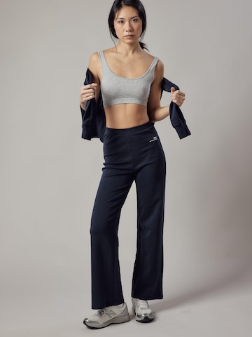 Pantaloni 'Panta Palazzo in Interlock' di OWN Off With Nature in blu: frontale