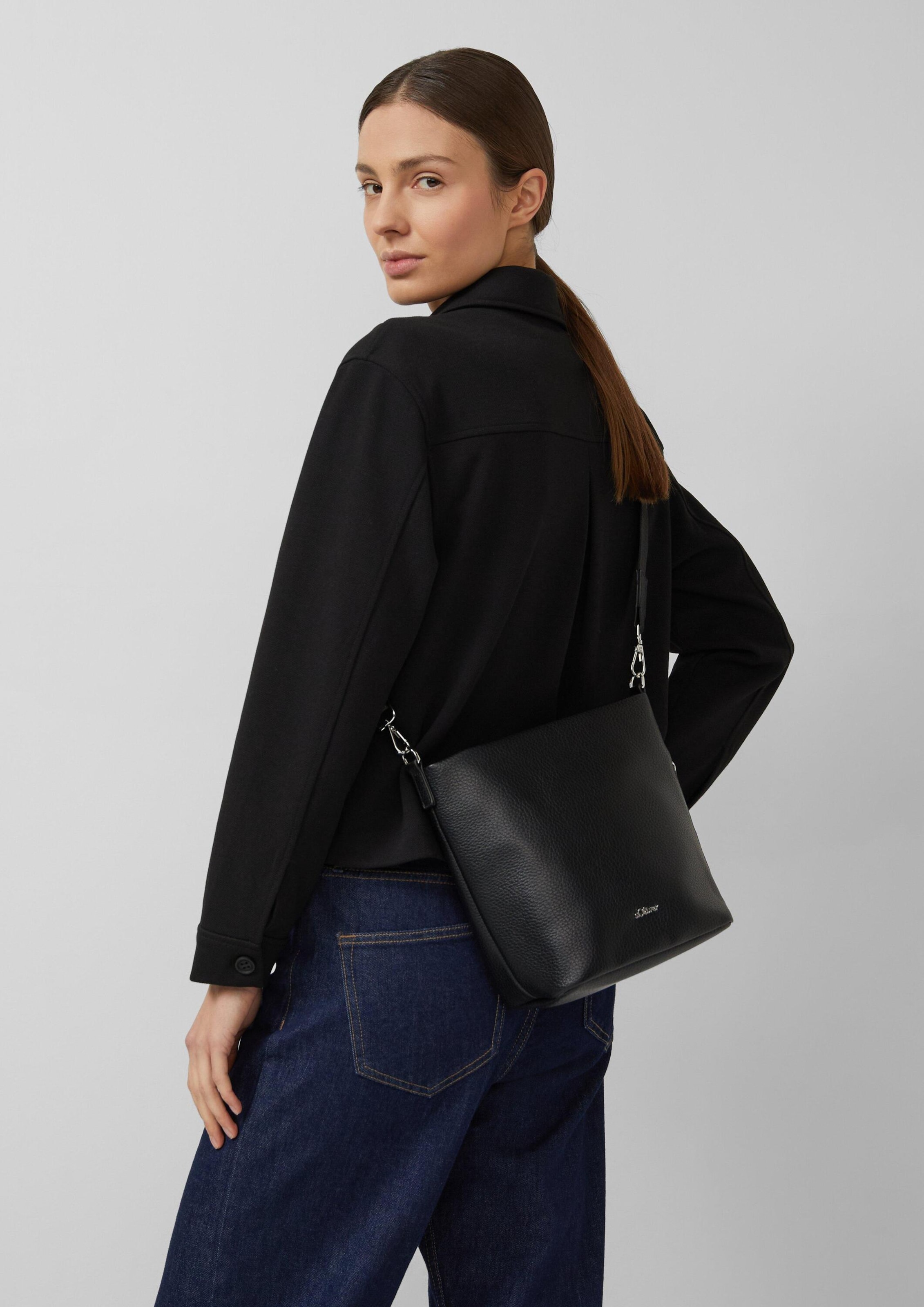 s.Oliver Schoudertas in Zwart: voorkant