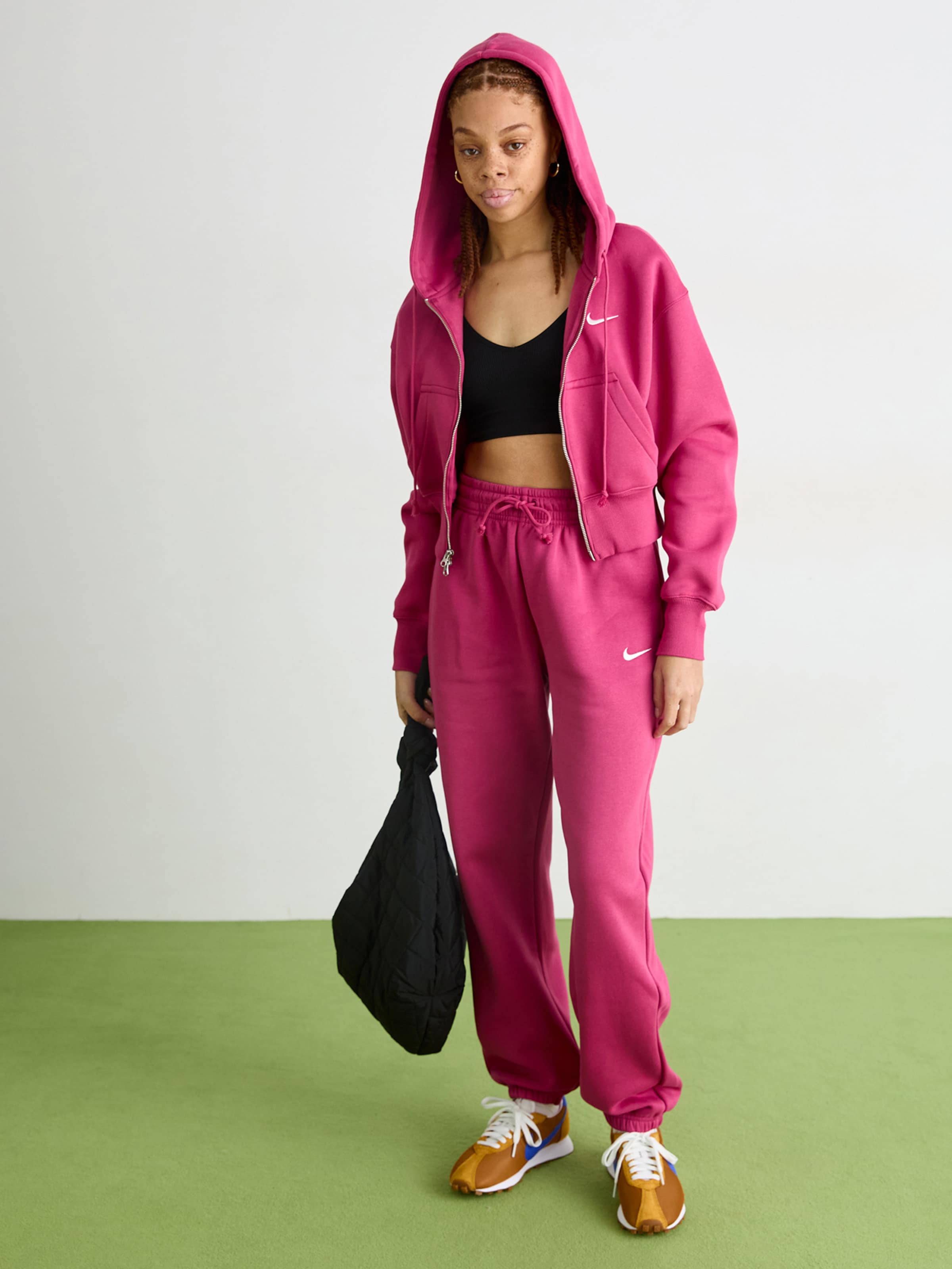 nike active fuchsia hoodie