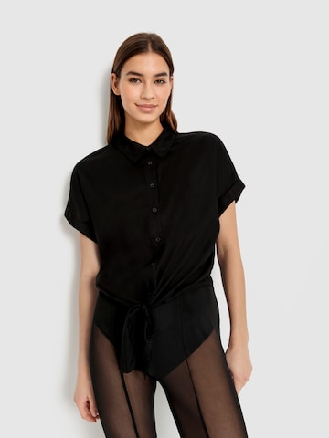 LSCN by LASCANA - Blusa em preto: frente