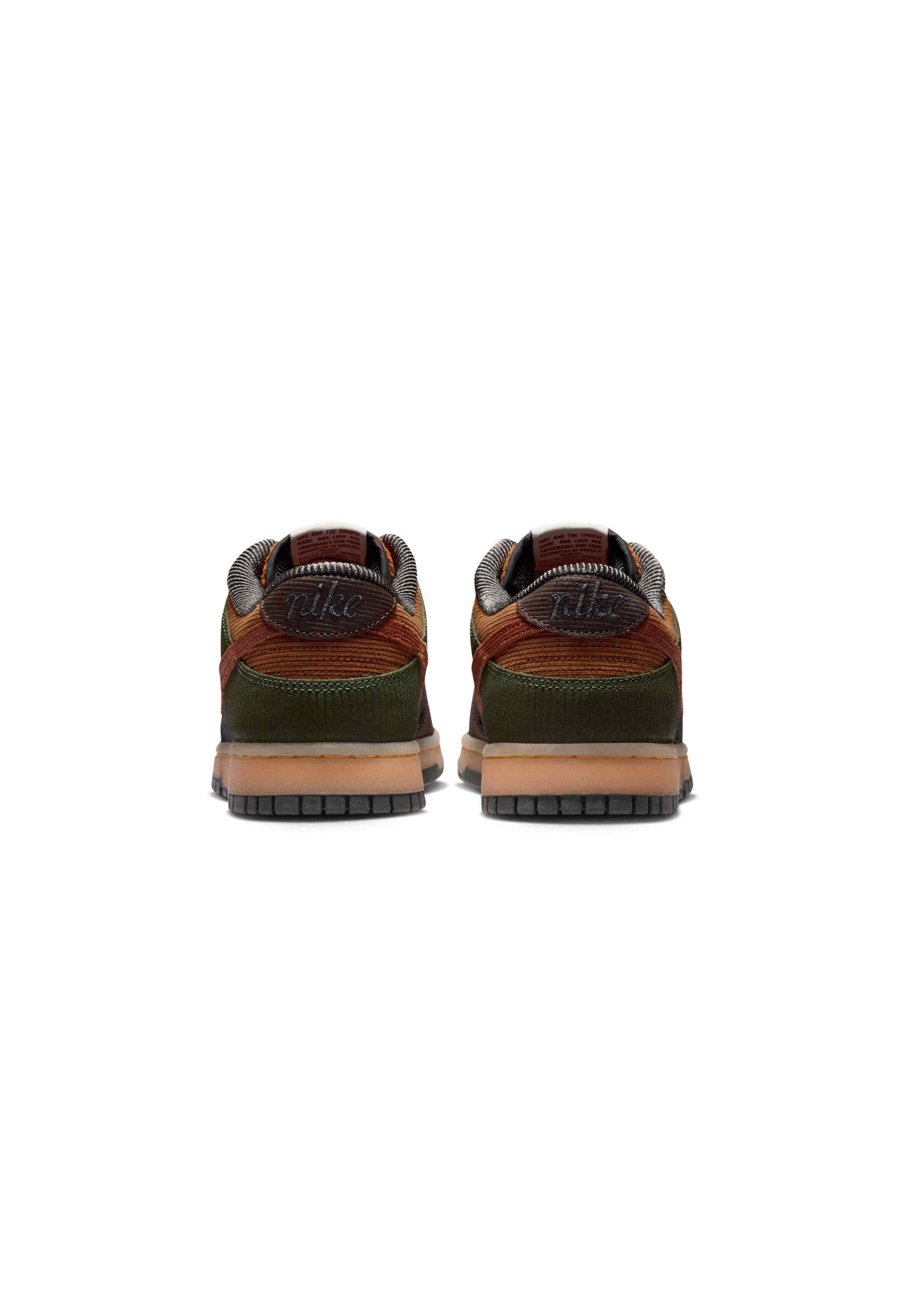 Nike Sportswear Platform trainers 'Dunk Low Retro Premium' in Brown