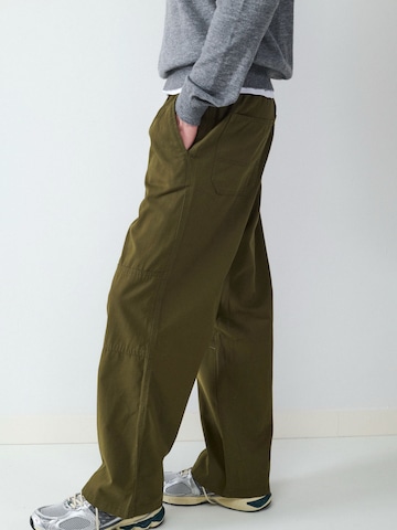 BALMOHK Loosefit Housut värissä vihreä