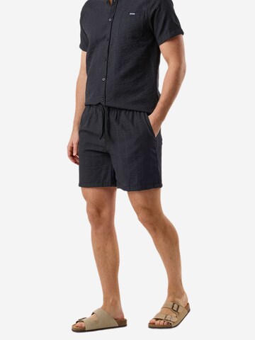 Seaside Regular Trousers in Black