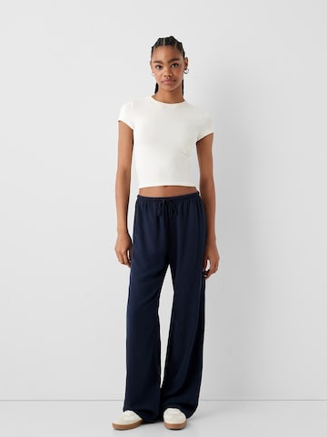 Wide leg Pantaloni di Bershka in blu