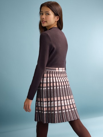 Lipsy Kleid in Braun