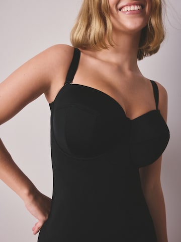 Next Shapingbody in Zwart