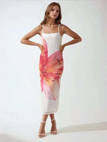 Hiccup - Vestido em branco: frente