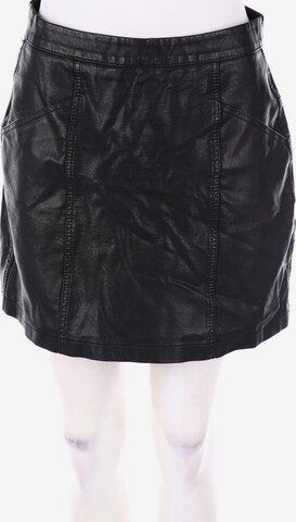NEW LOOK Skirt in S in Black: front