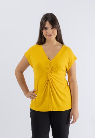 October Shirt in Yellow: front