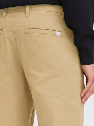 !Solid Regular Chino 'CADEN' in Beige