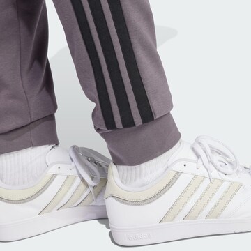 Effilé Pantalon de sport ADIDAS SPORTSWEAR en gris
