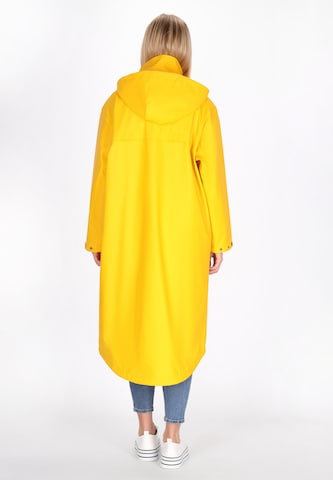 Schmuddelwedda Raincoat in Yellow