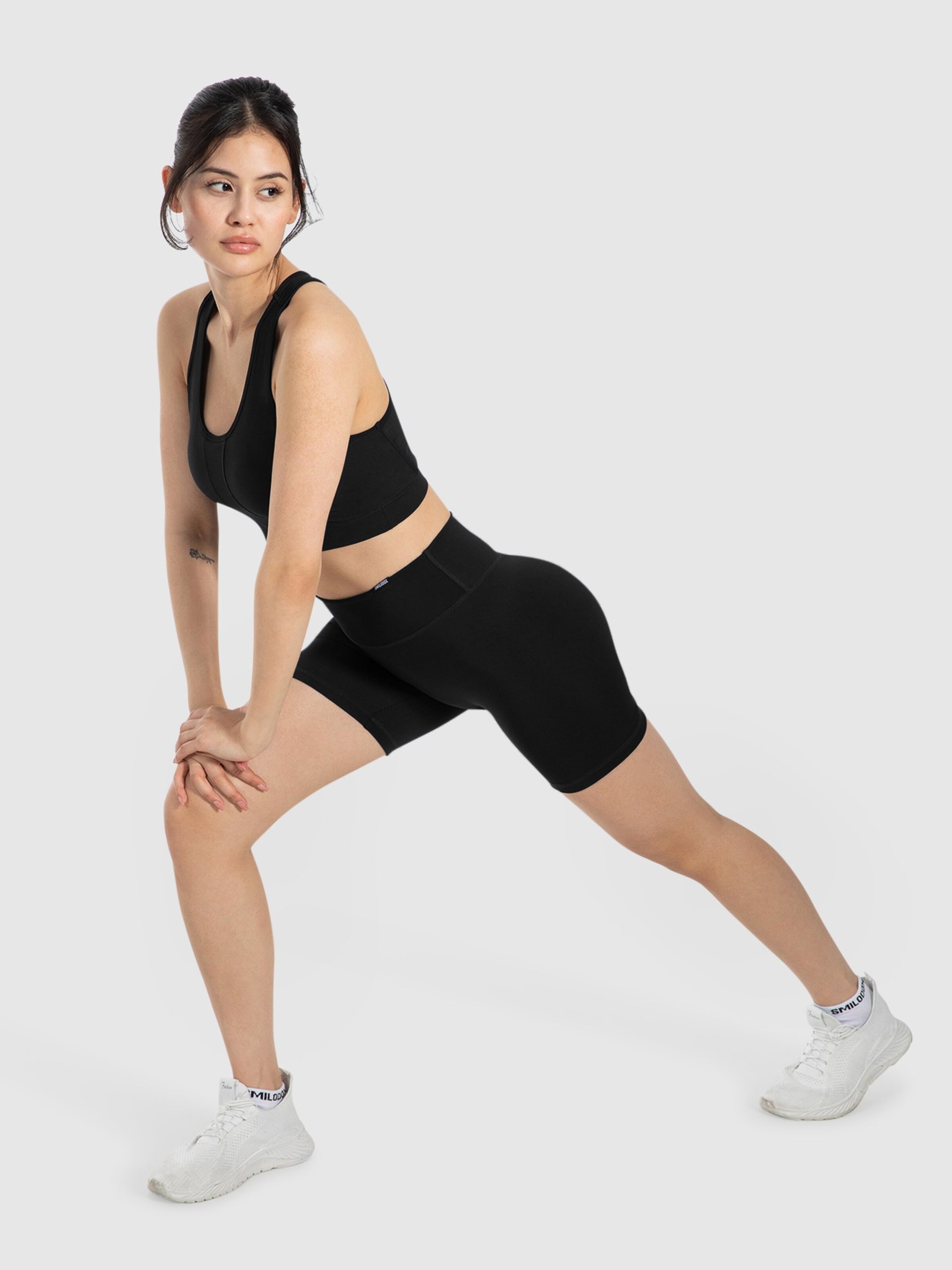 Smilodox Slimfit High Waist Shorts Etty Soft Feel in Schwarz