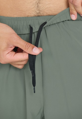 ENDURANCE Tapered Sportbroek 'Jeen' in Groen