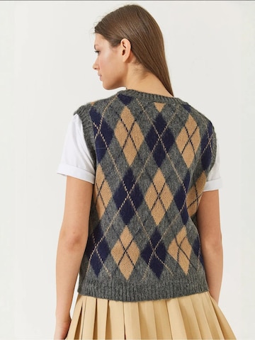 Pullover di Bianco Lucci in grigio